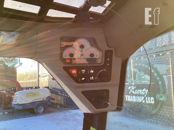 2018-jcb-270t-image-17