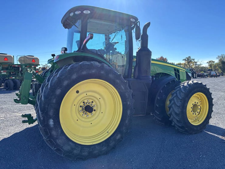 2015-john-deere-8295r-image-5