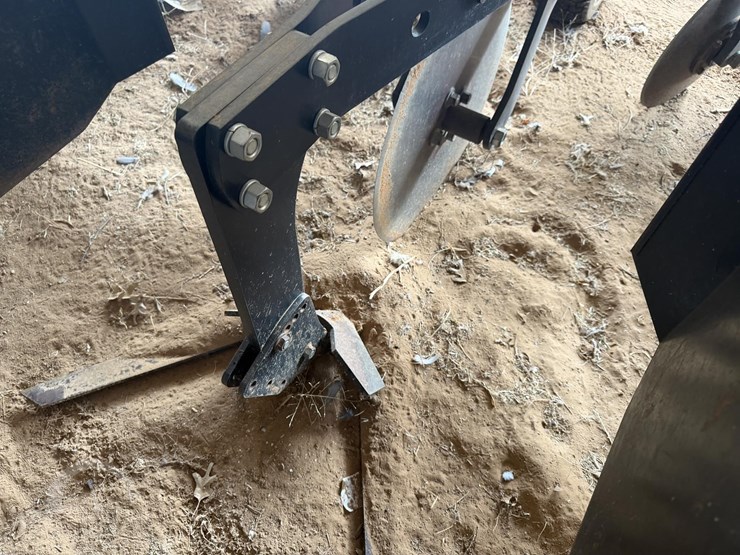 2021-b-&-h-9100-image-25