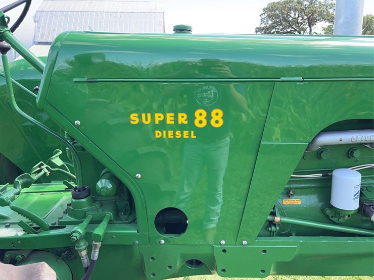 oliver-super-88-image-22