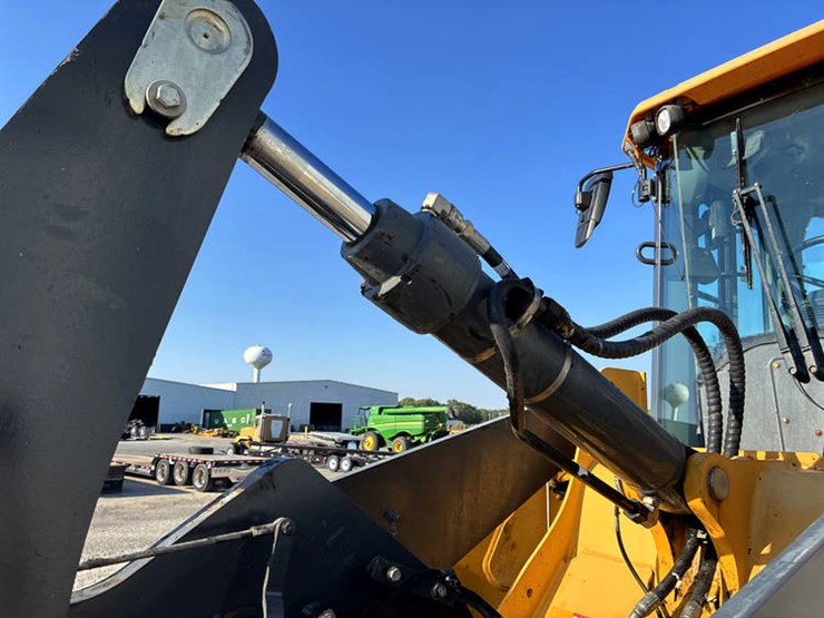 #122215-•-2019-jd-524l-#1dw524lzekf700961-image-20