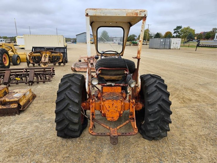 #3097-•-ih-wd4-tractor-image-4