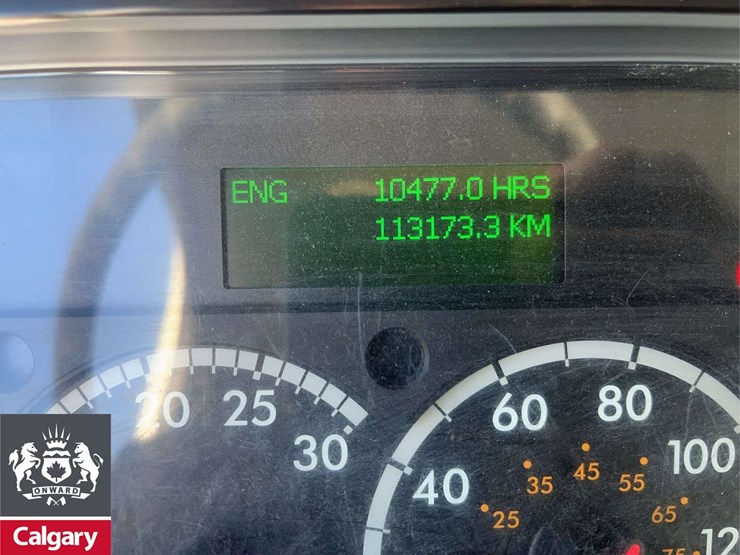 2016-freightliner-114sd-image-19