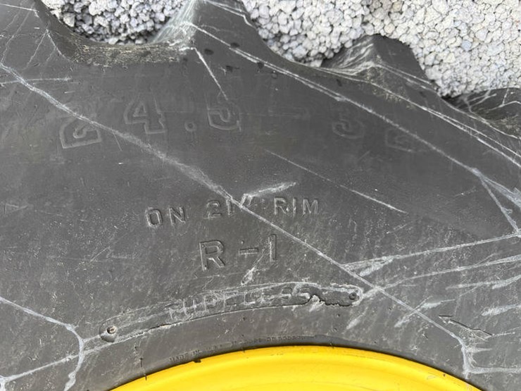 2005-john-deere-9560-sts-image-3