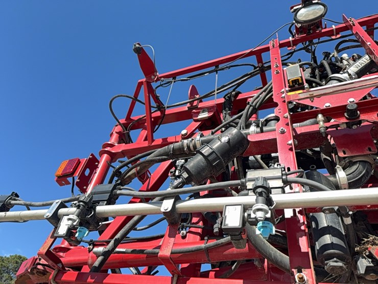 2023-case-ih-4350-patriot--sprayer-image-71