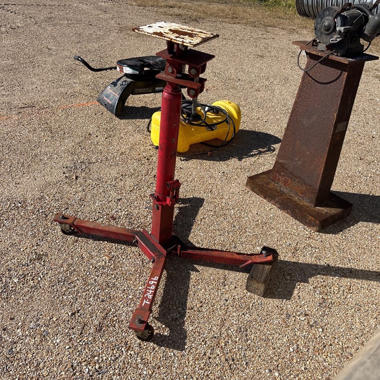 #24696 • TRANSMISSION STAND