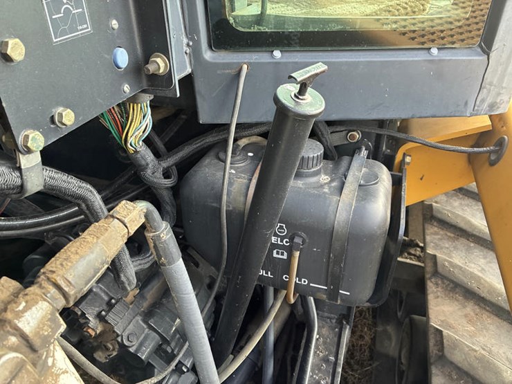 #114632-•-cat-85e-#6js00405-image-72