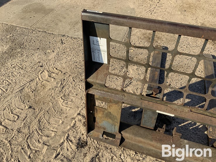 48”-rail-pallet-forks-image-13