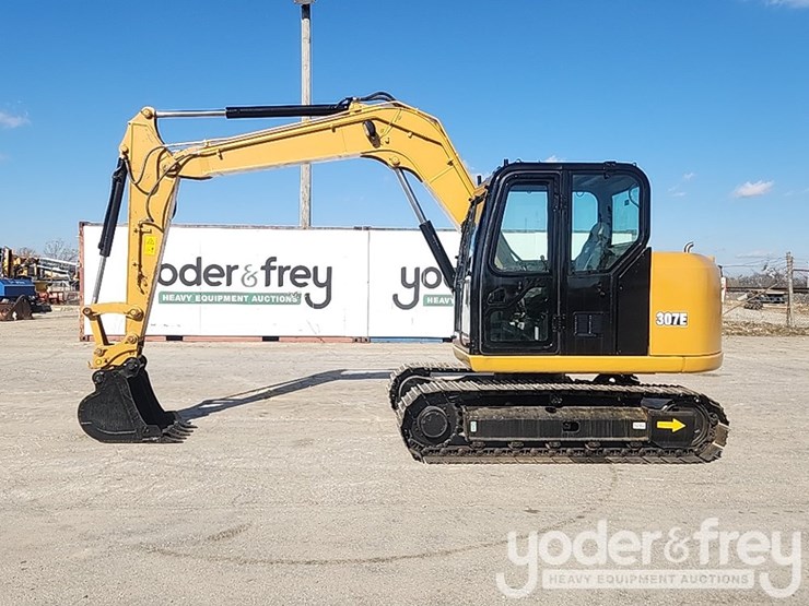 2020-caterpillar-307-image-2