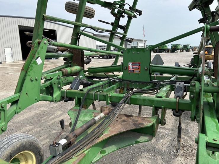 2002-john-deere-2400-image-45