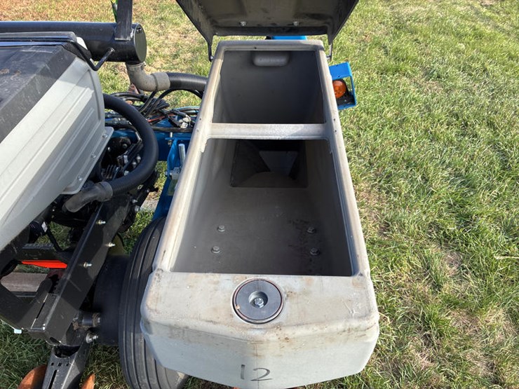 2019-kinze-3140-image-42