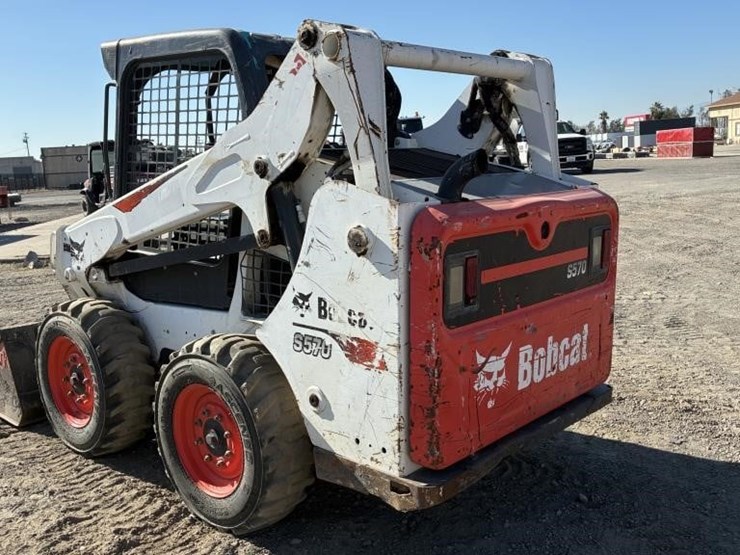 2019-bobcat-s570-image-4