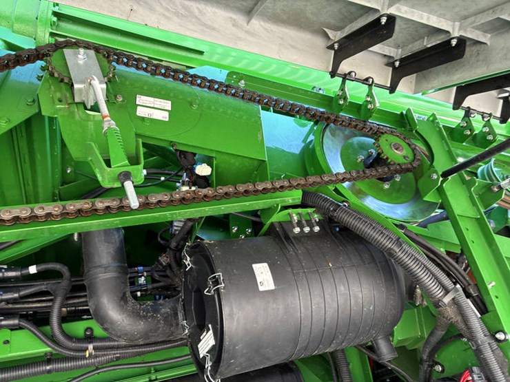 2023-john-deere-s780-image-68