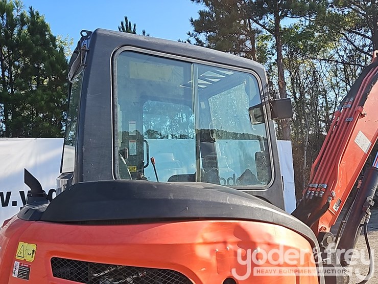 2016-kubota-kx057-4-image-13