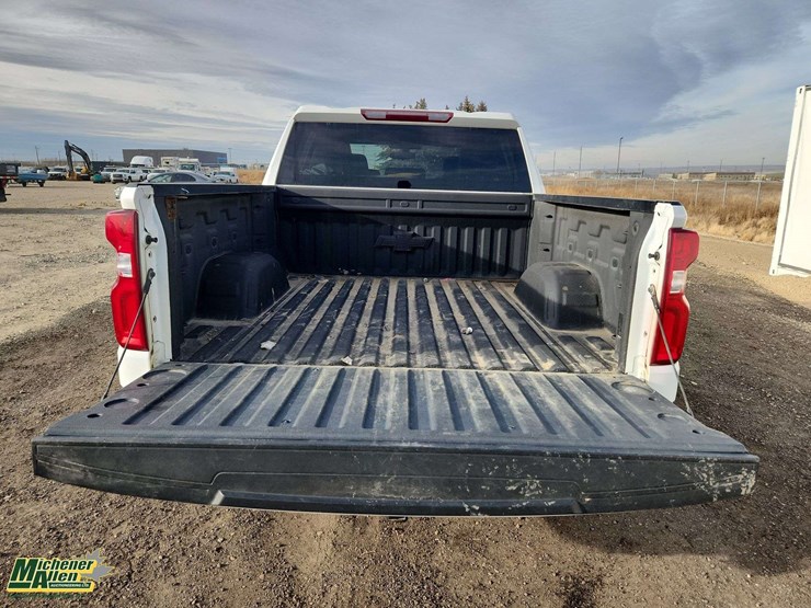 2021-chevrolet-silverado-1500-image-23