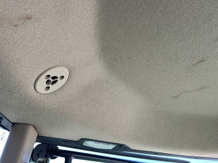 2012-john-deere-4940-image-44