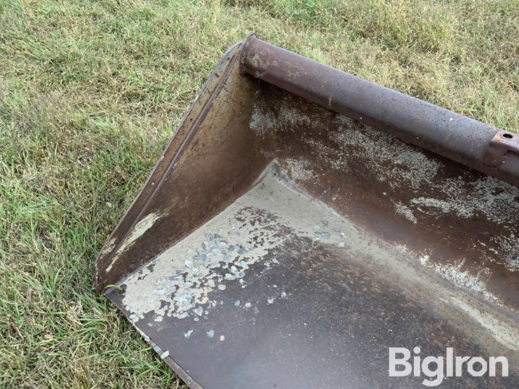 skid-steer-loader-bucket-image-10