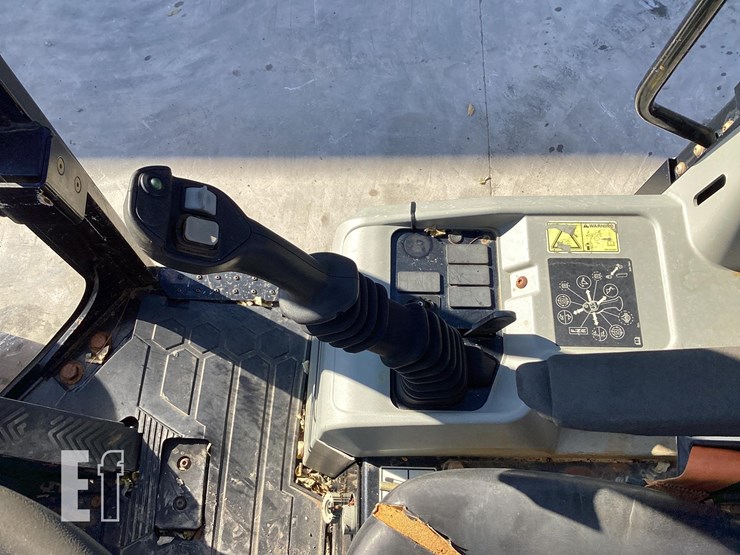 2018-caterpillar-903d-image-14