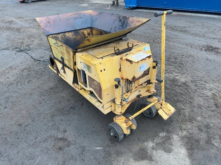 salsco-cobra-curber-curbing-machine-image-6