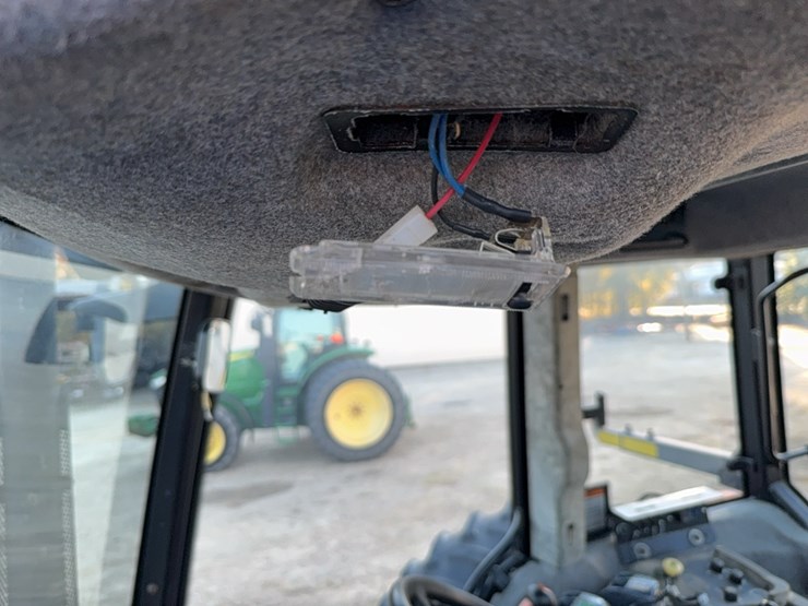 versatile-2210-image-44