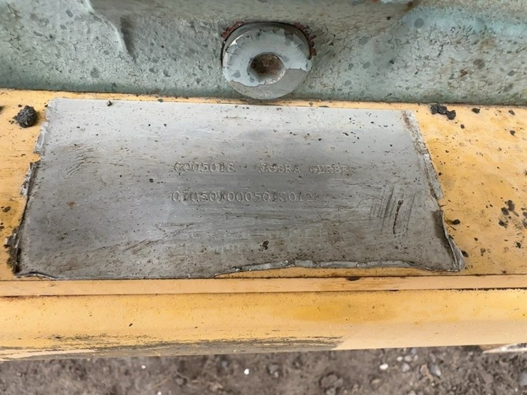 salsco-cobra-curber-curbing-machine-image-10