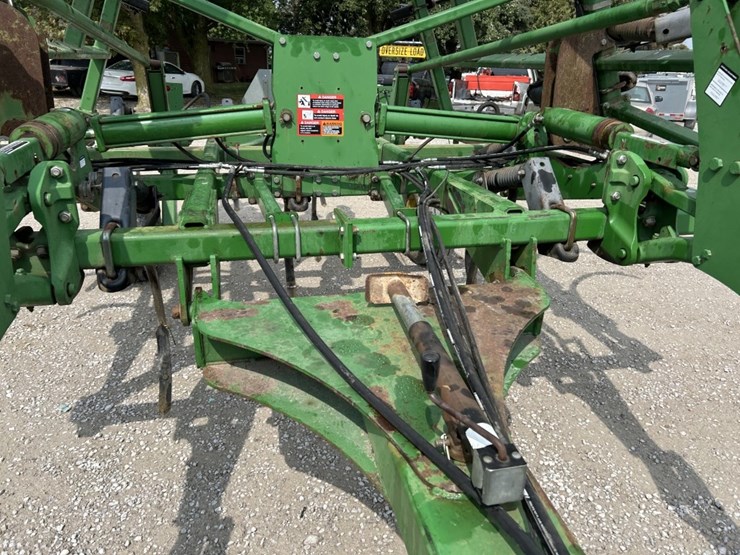 2002-john-deere-2400-image-9