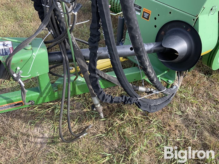 2014-john-deere-348-image-15