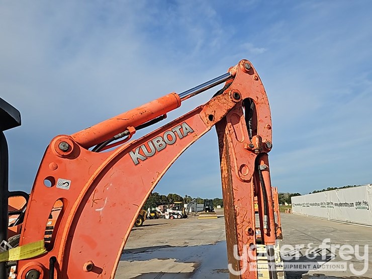 2013-kubota-u17-image-18