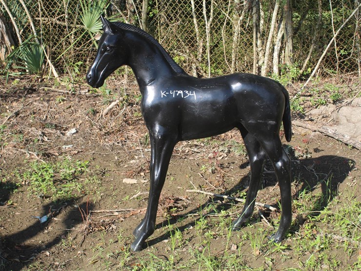 #5589-•-horse-statue-image-4