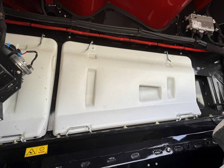 2023-case-ih-8250-image-24