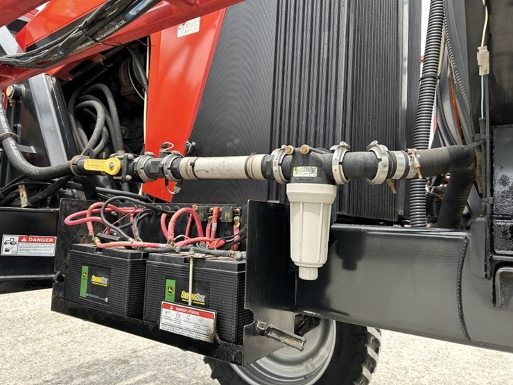 2014-case-ih-3200b-image-88