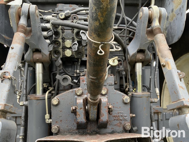 1997-new-holland-8670-image-12