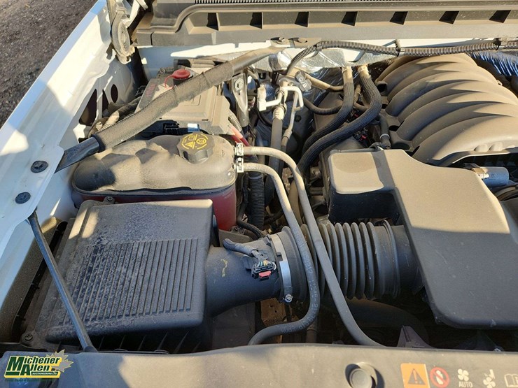 2017-chevrolet-silverado-1500-image-28