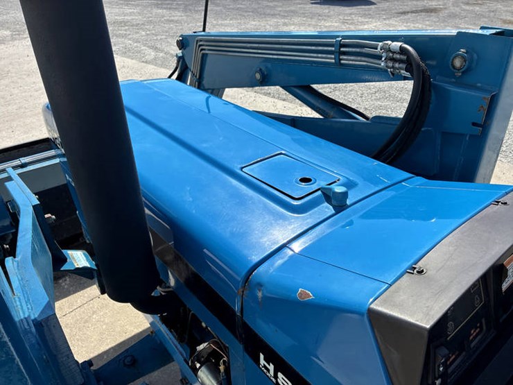 new-holland-2120-image-27