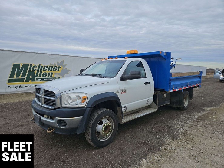 2008-dodge-ram-5500-image-1