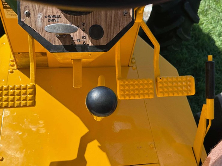 minneapolis-moline-g850-image-57