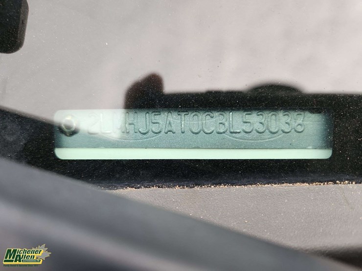 2012-lincoln-mkt-image-6