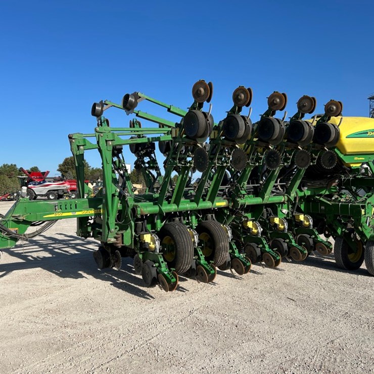 2004 JOHN DEERE 1790