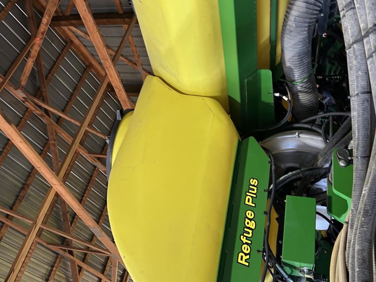 2014-john-deere-db60-image-27