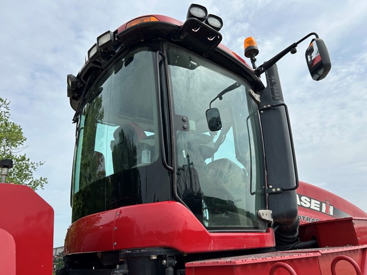 2013-case-ih-steiger-550-image-11