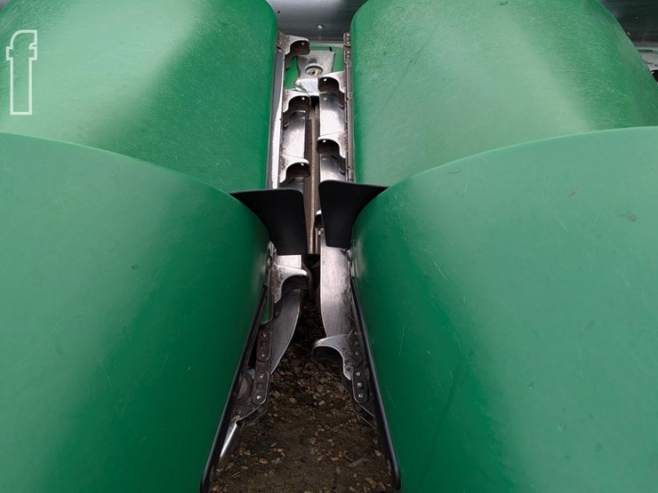 john-deere-c12f-image-6