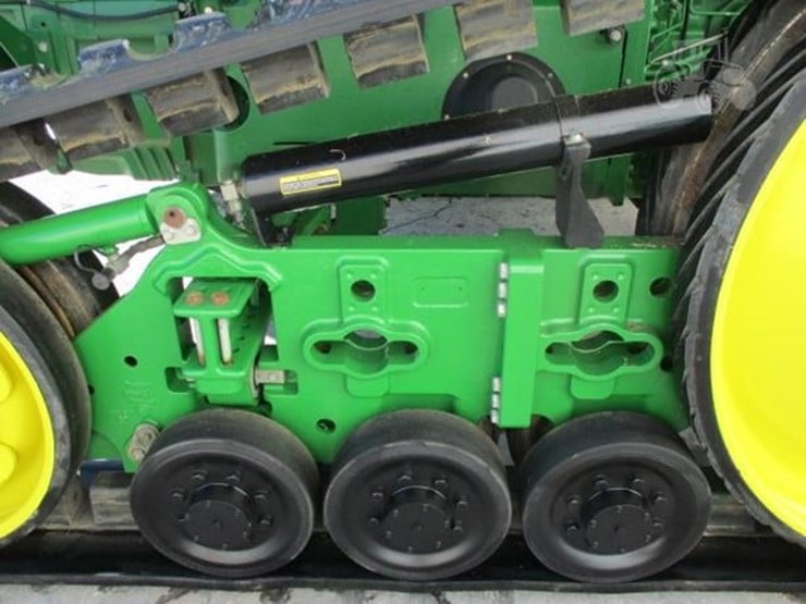 2013-john-deere-8360rt-image-53