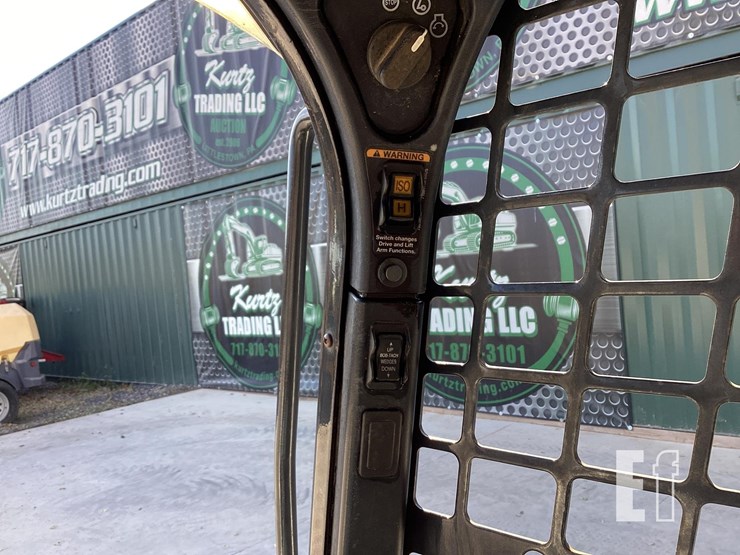 2013-bobcat-s550-image-15