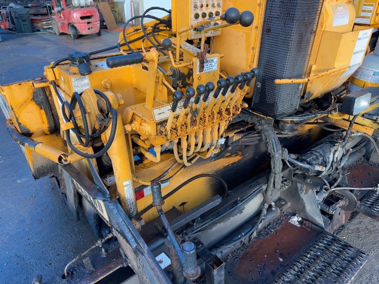 2006-leeboy-l1000t-tracked-asphalt-paver-image-22