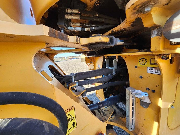 2019-volvo-l110h-image-16