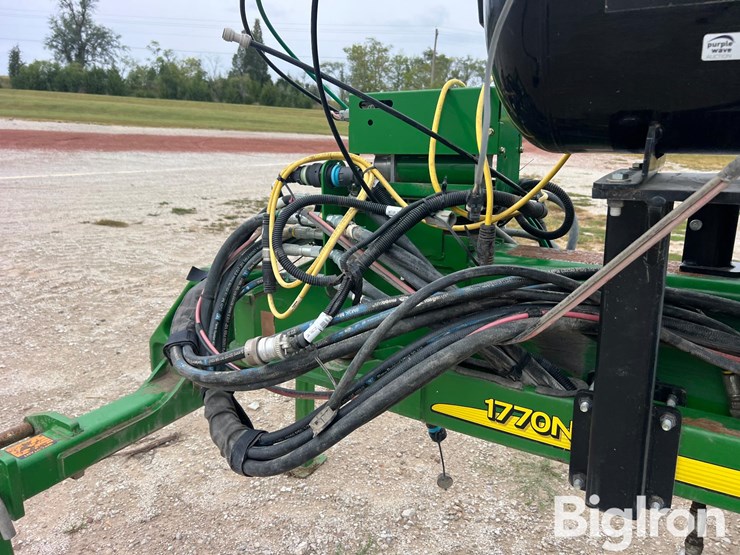 2012-john-deere-1770nt-ccs-image-9