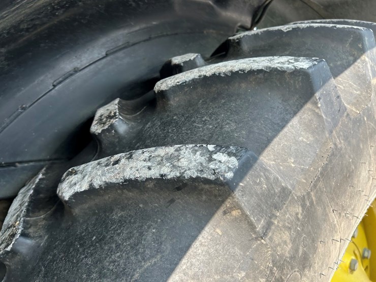 2014-john-deere-8270r-image-55