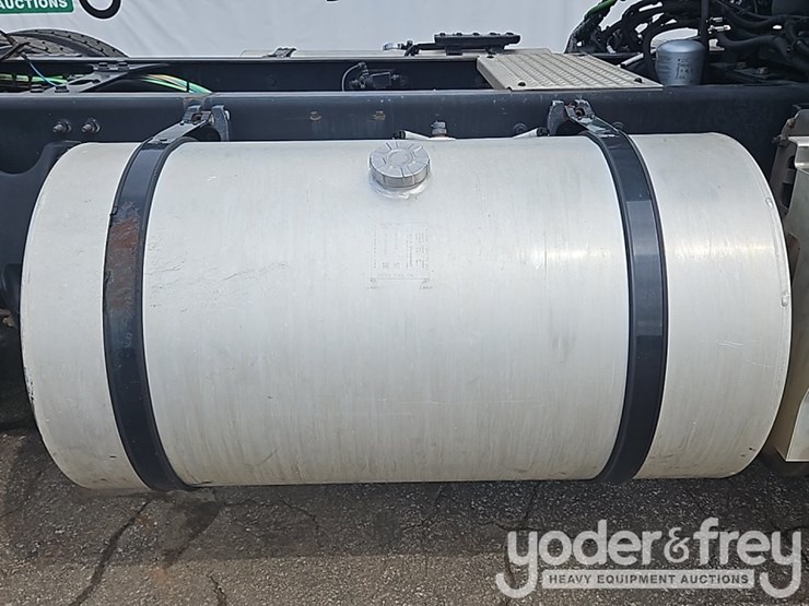 2017-international-8600-image-39