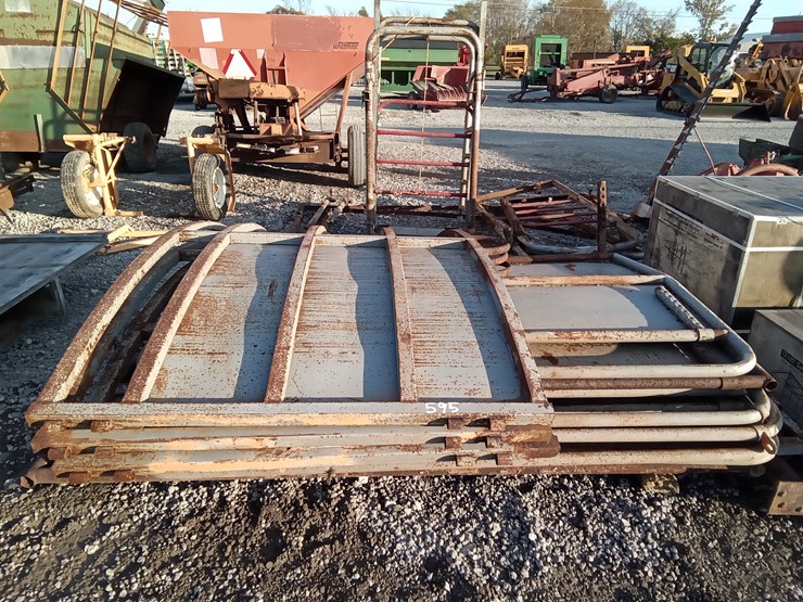 #595-•-ww-livestock-tub,-palp-cage-and-alley-image-1