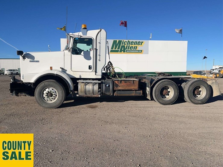 2016-kenworth-t800-image-2